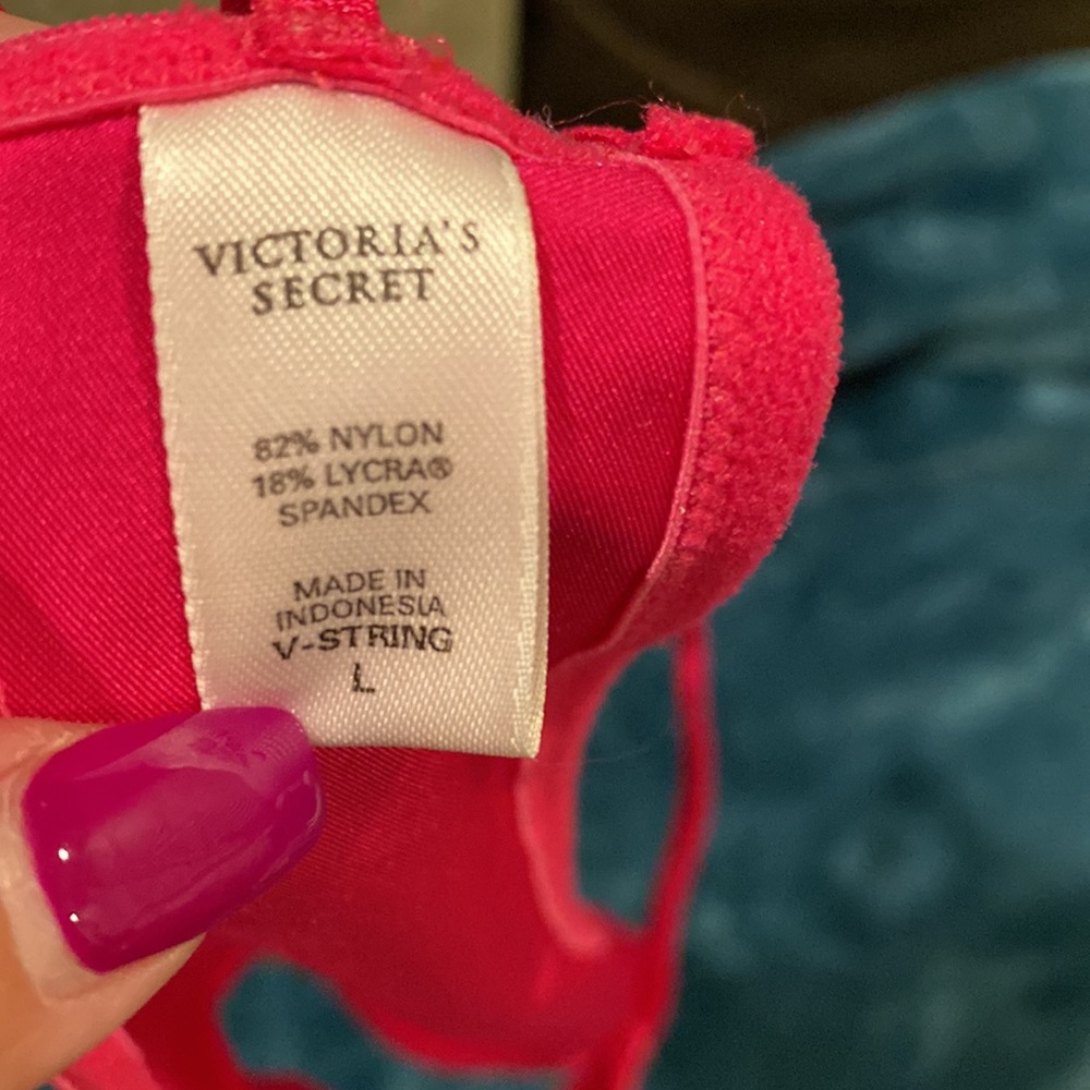 Victoria Secrets Vstring - Picture 5 of 5
